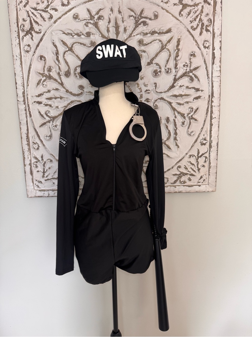 Spirit Halloween SWAT Costume Set Romper Hat & Accessories Women’s Large
t